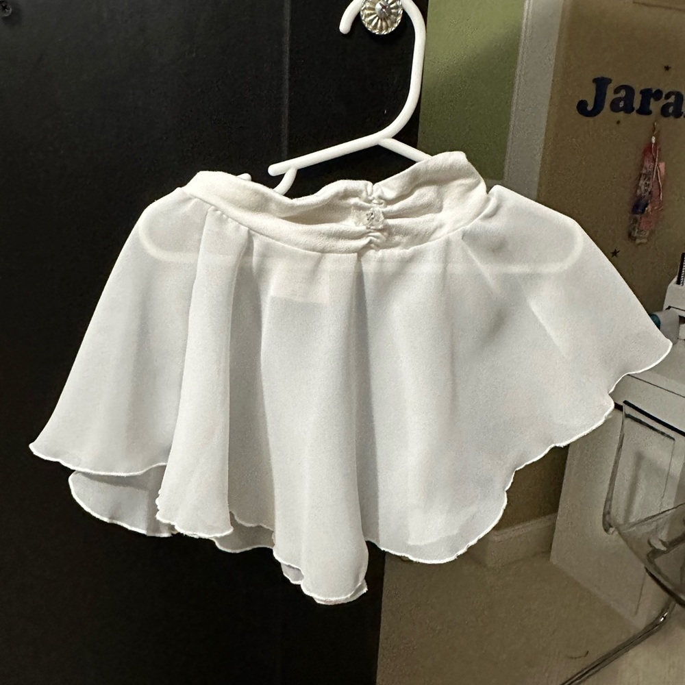 Capezio ballet skirt size small